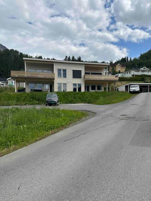 Loen Panorama Apartment Stryn Exterior photo