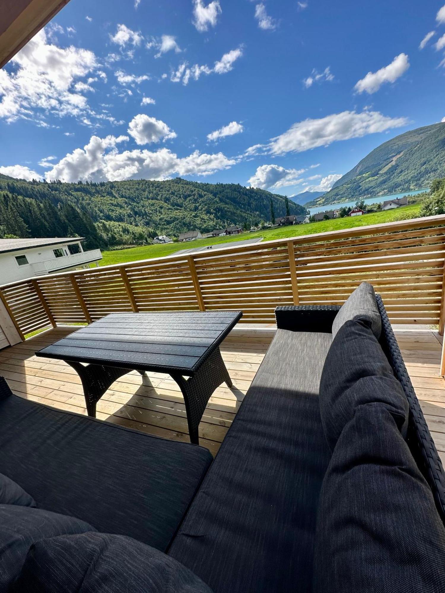 Loen Panorama Apartment Stryn Exterior photo